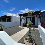 Casa Mesana Nuevo Cama King Size En Playa Con Aire Acondicionado