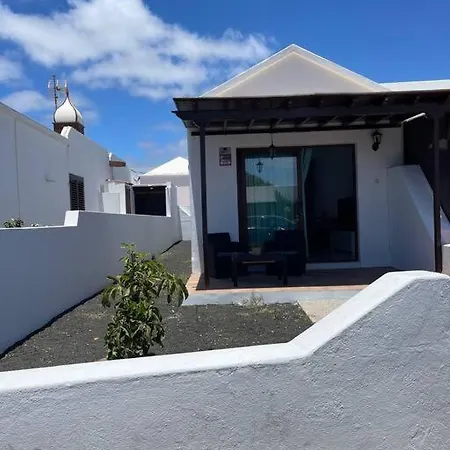 Apartament Casa Mesana Nuevo Cama King Size En Playa Con Aire Acondicionado Playa Honda (Lanzarote)